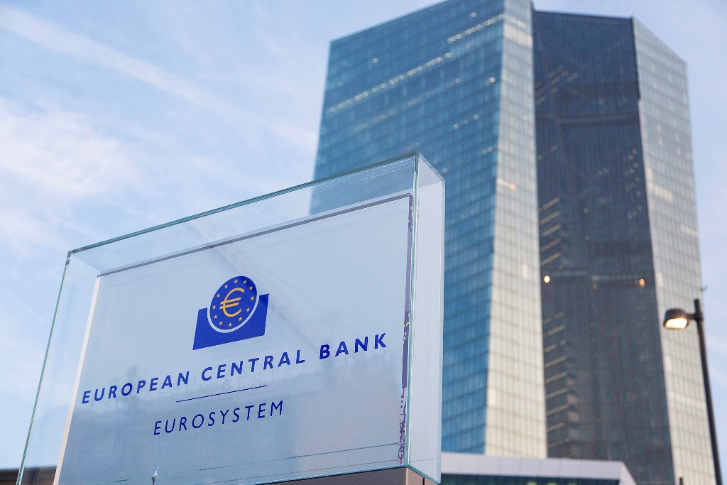 H EKT αύξησε κατά 2 δισ. ευρώ τον ELA για τις ελληνικές τράπεζες - Media