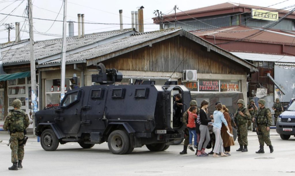 Αυξάνεται ο αριθμός των νεκρών αστυνομικών στις συγκρούσεις στο Κουμάνοβο Σκοπίων – Εκφράζει ανησυχία η ΕΕ -Αυστηρή προειδοποίηση από Σερβία - Media