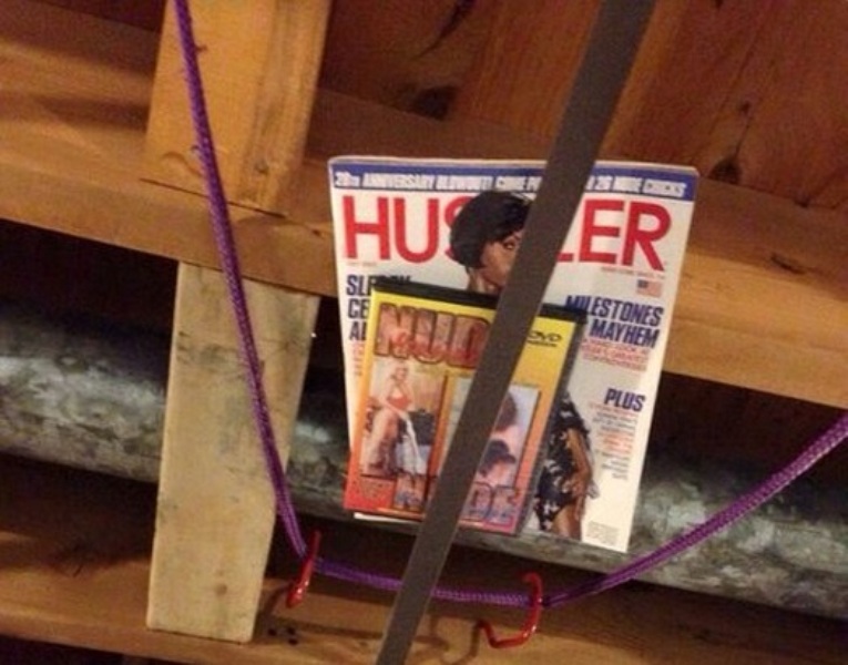 Δεν θα πιστέψετε τι βρήκε στην οροφή του νέου του σπιτιού (Photo) - Media