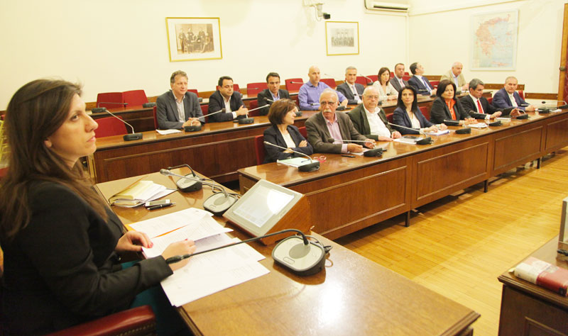 Ξεκινά η Εξεταστική για τα Μνημόνια - Media