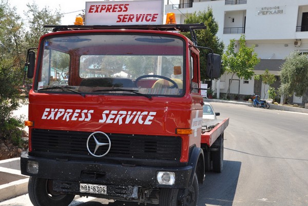 Στον Εισαγγελέα Οικονομικού Εκλήματος η υπόθεση Express Service – Σχεδόν 200 εκατ. ευρώ οι οφειλές στο ΙΚΑ - Media
