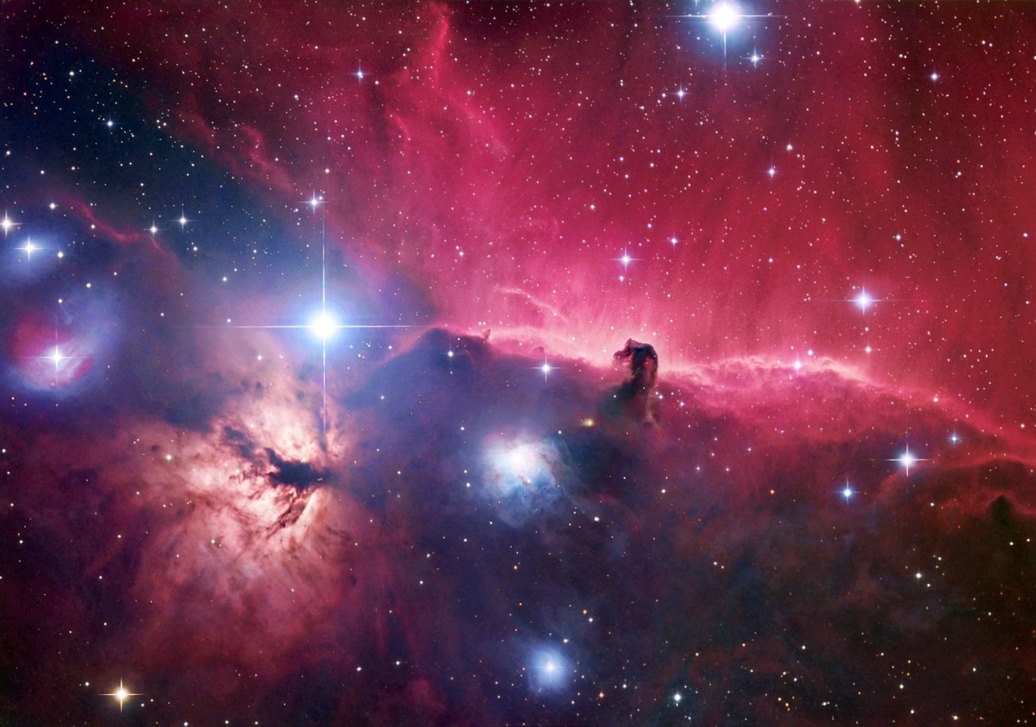 Γαλαξία που μοιάζει με «δαχτυλίδι φωτιάς» ανακάλυψαν επιστήμονες (video) - Media