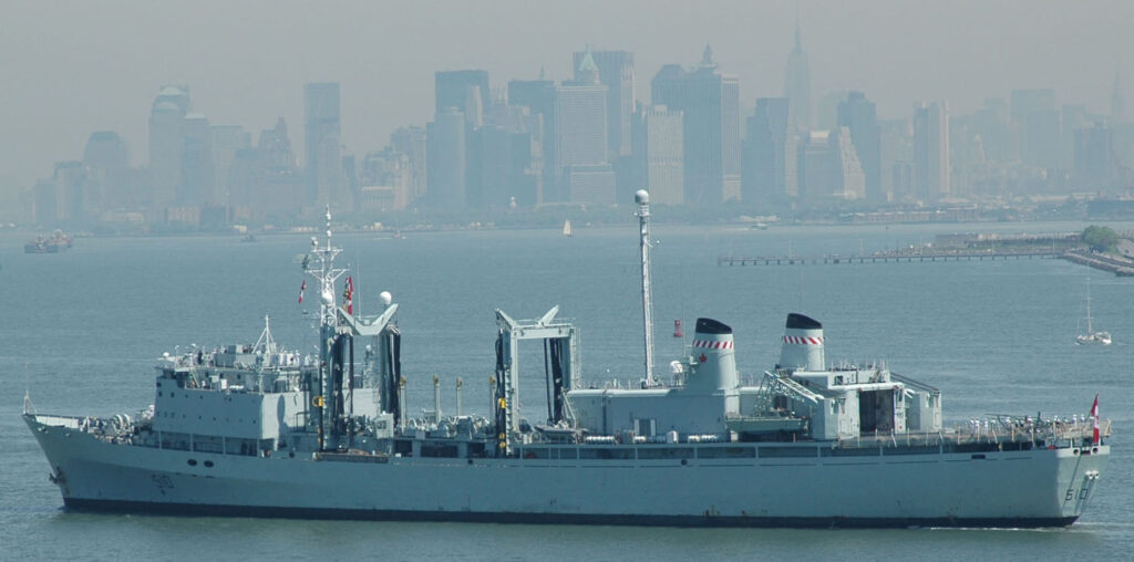 Το Πολεμικό Ναυτικό του Καναδά αγοράζει ανταλλακτικά από το e-bay - Media