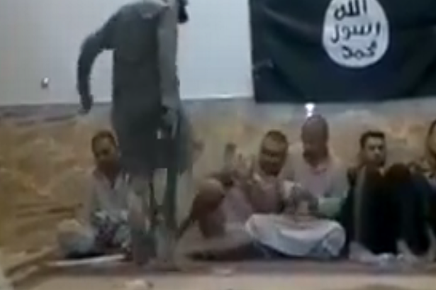 Τζιχαντιστές ξυλοκοπούν συμπολεμιστές τους γιατί… κάπνιζαν (Σκληρό βίντεο) - Media