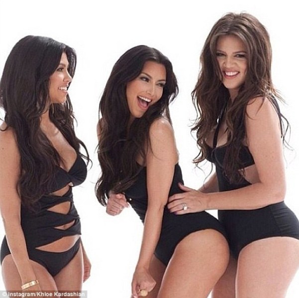 Η Κιμ Καρντάσιαν ξεκατινιάστηκε με την αδερφή της (Photos) - Media