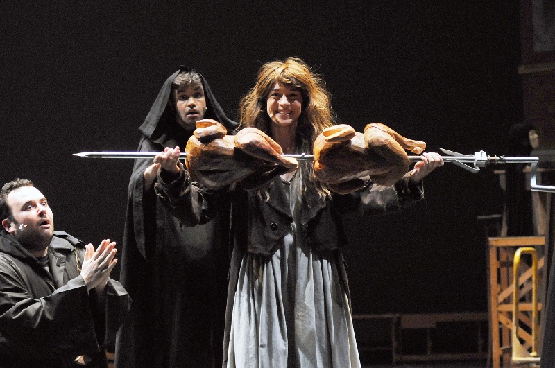 Ξεκινάει την Δευτέρα το Φεστιβάλ Αθηνών με την Πάπισσα Ιωάννα (Photos) - Media