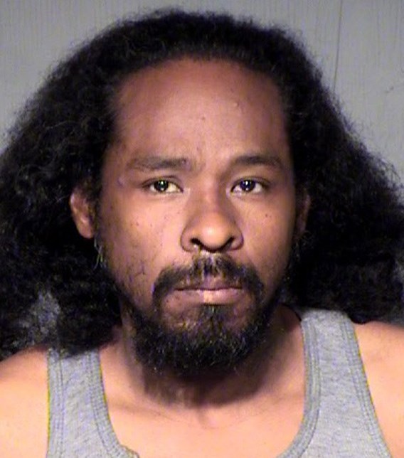 Η απίστευτη «εξήγηση» ενός τύπου γιατί χούφτωσε μια γυναίκα στον δρόμο - Media