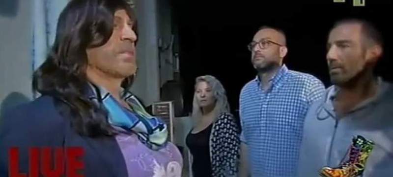 «Ράδιο Αρβύλα»: Μαθήματα συμπεριφοράς δημοσιογράφων απέναντι στην Ζωή Κωνσταντοπούλου (Video) - Media