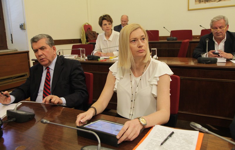 Η Ραχήλ ανακρίτρια – σε πρώτη προβολή!  - Media