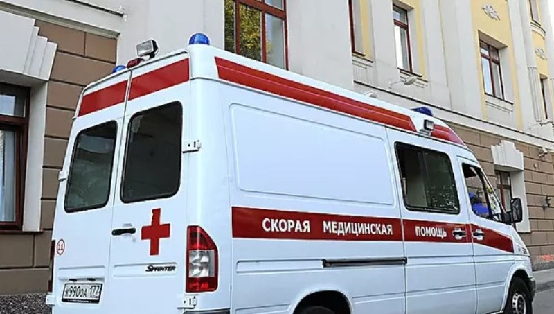 Νεαρή Ρωσίδα τράβηξε σκανδάλη αντί για selfie - Media