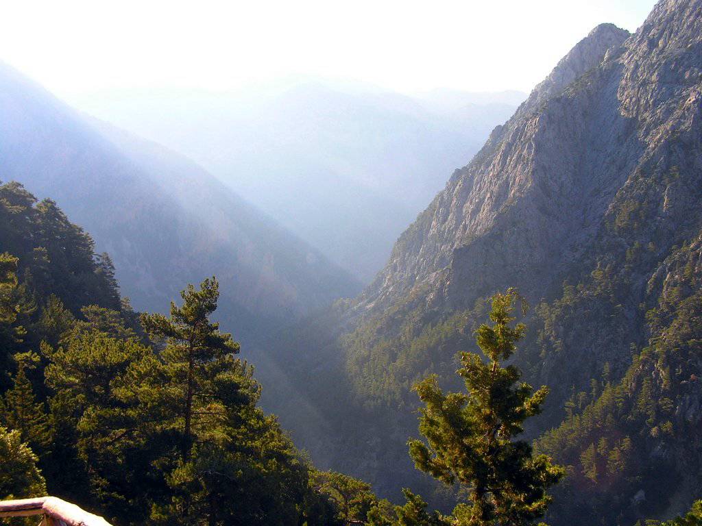 Απεγκλωβίστηκαν οι τουρίστες από το Φαράγγι της Σαμαριά - Media