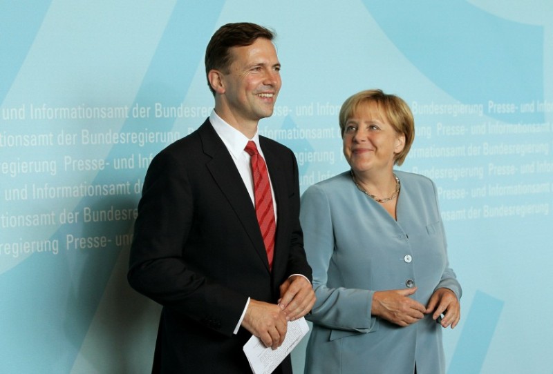 Το Βερολίνο δεν επιβεβαιώνει αν Μέρκελ, Ολαντ και Γιούνκερ θα συζητήσουν για την Ελλάδα - Media