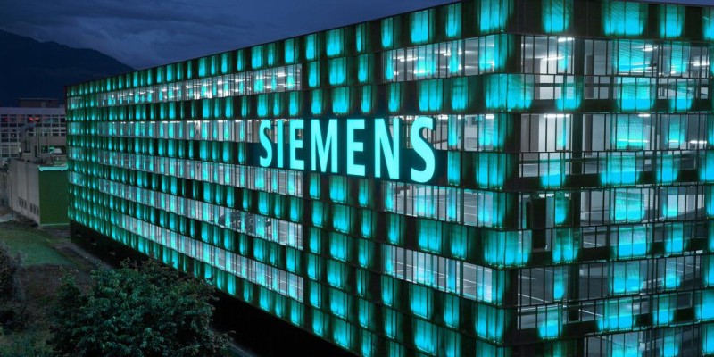 Άρχισε (επιτέλους) η δίκη για το σκάνδαλο Siemens - Για κίνδυνο παραγραφής μίλησε ο εισαγγελέας   - Media