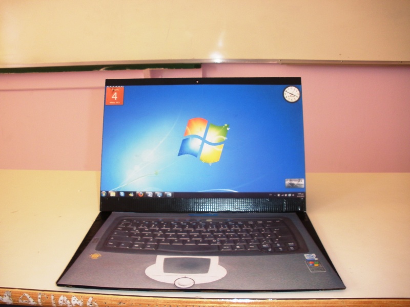 Τουλάχιστον τρεις ώρες την ημέρα «περνούν» στο διαδίκτυο οι νέοι στην Ελλάδα - Media