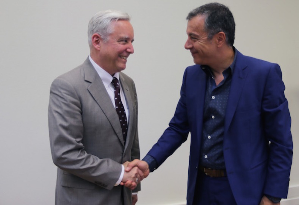 Τη στήριξη του… «Uncle Sam» ζήτησε ο Θεοδωράκης - Media