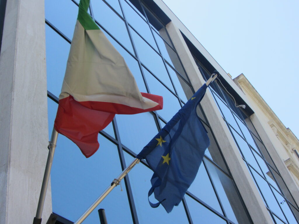 Γκότζι: Η ευρωζώνη δεν έχει την πολυτέλεια να χάσει την Ελλάδα - Media