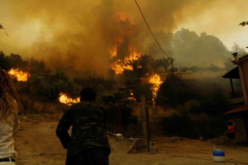 Καταδίκη για τον πρώην νομάρχη και ο δήμαρχο Ζαχάρως για την «φονική» πυρκαγιά το 2007 - Media