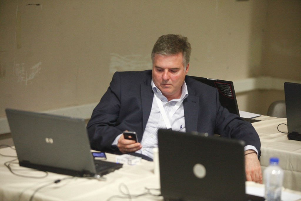 Ο Μουρούτης θέλει συναυλία για το «μαύρο» στη ΝΕΡΙΤ και δάκρυα για τους «νεκρούς» της ΔΤ - Media