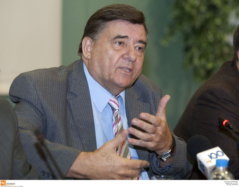 Σε δίκη για το πόθεν έσχες ο πρόεδρος του ΛΑΟΣ Γιώργος Καρατζαφέρης - Media