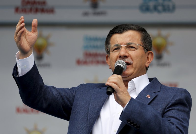 Δεκτή έγινε η παραίτηση Νταβούτογλου - Media