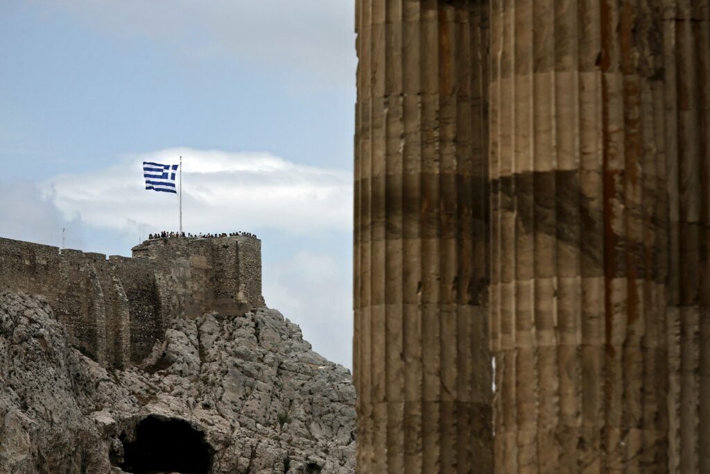 FT: Η Ελλάδα δεν θα δεχθεί καλύτερη προσφορά - Media