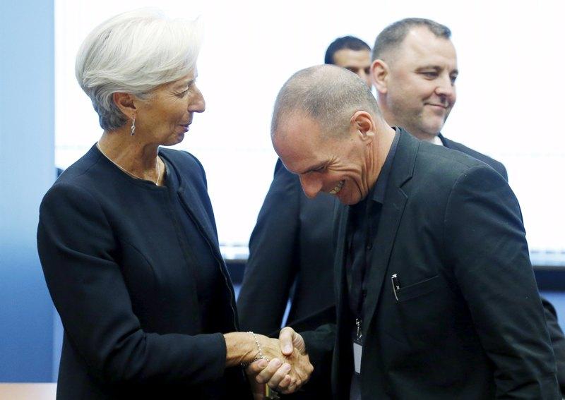 Λαγκάρντ προς Βαρουφάκη: Η αρχι-εγκληματίας έρχεται να σε χαιρετήσει (Photos) - Media