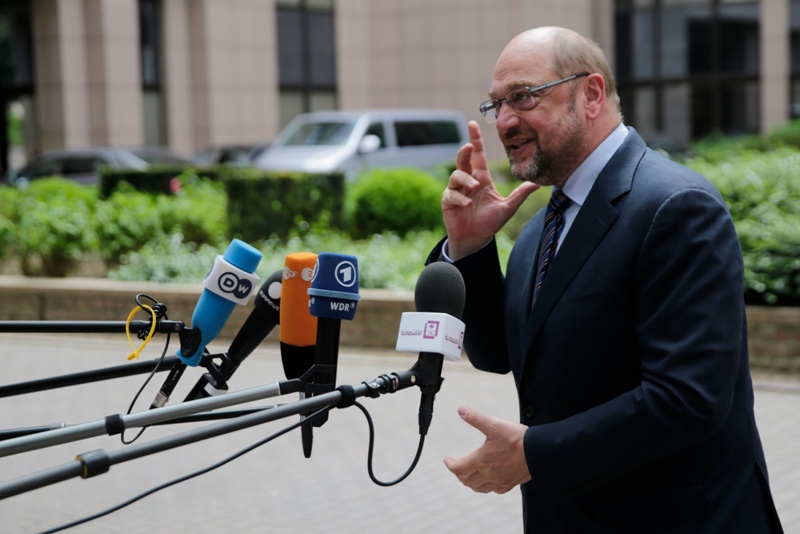 Σουλτς: Είμαι εκνευρισμένος από τα παιχνιδάκια της κυβέρνησης Τσίπρα - Media