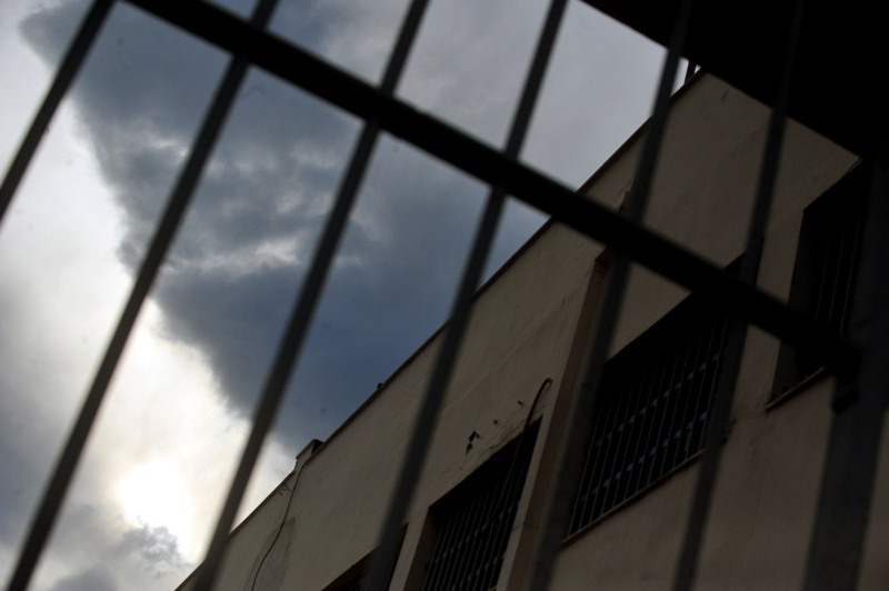Στη φυλακή η 69χρονη που σκότωσε τον άνδρα της με τον μπαλτά - Media