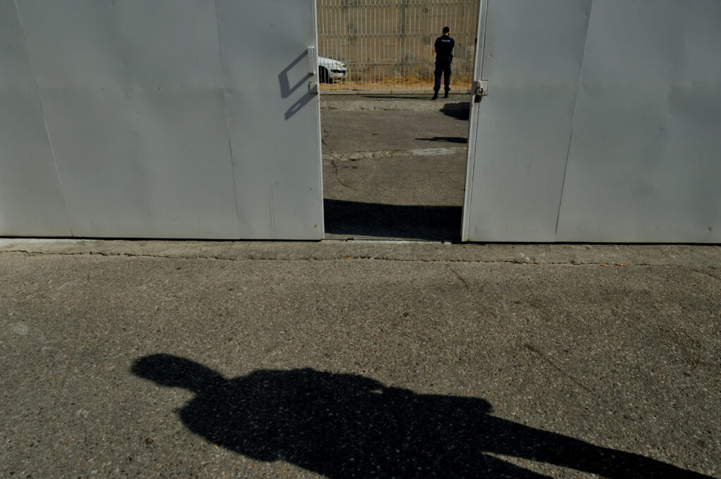 Θεσσαλονίκη: Βαριά ποινή σε 28χρονο που βίασε και σκότωσε την κόρη του επειδή έριξε κάτω τη δόση του - Media