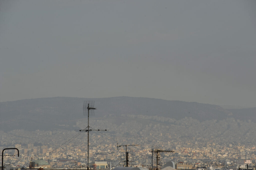 Κορωνοϊός: Μείωση 40% του νέφους στην Αθήνα λόγω της καραντίνας - Media