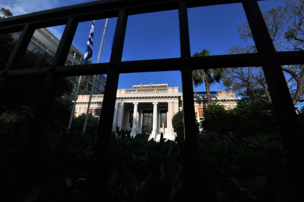 Διάγγελμα Τσίπρα από λεπτό σε λεπτό- Ενημερώθηκαν οι αρχηγοί των κομμάτων- Φήμες για δημοψήφισμα (Συνεχής ενημέρωση) - Media