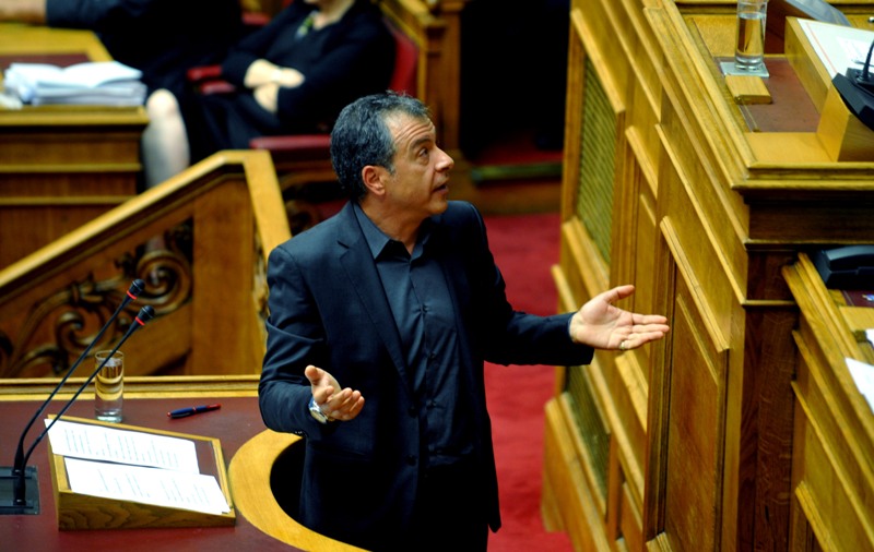 Θεοδωράκης: Δεν θα γίνουμε ζητιάνοι στη γειτονιά των Βαλκανίων - Media