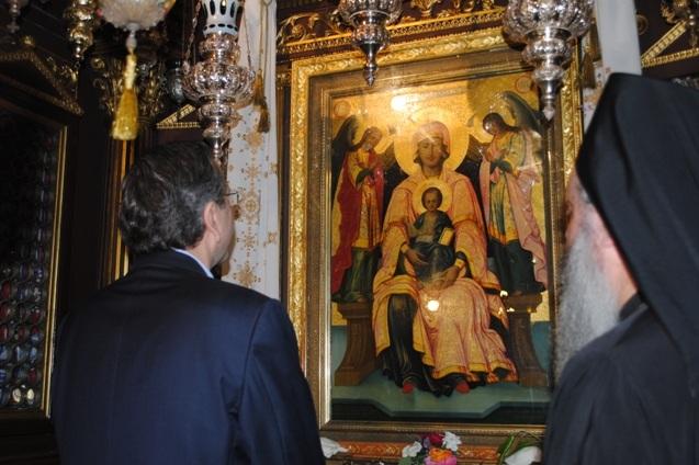 To προσκύνημα Σαμαρά στη Φανερωμένη της Λευκάδας (photos) - Media