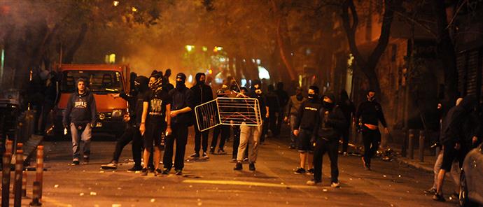 Επεισόδια τις πρωινές ώρες στα Εξάρχεια - Media