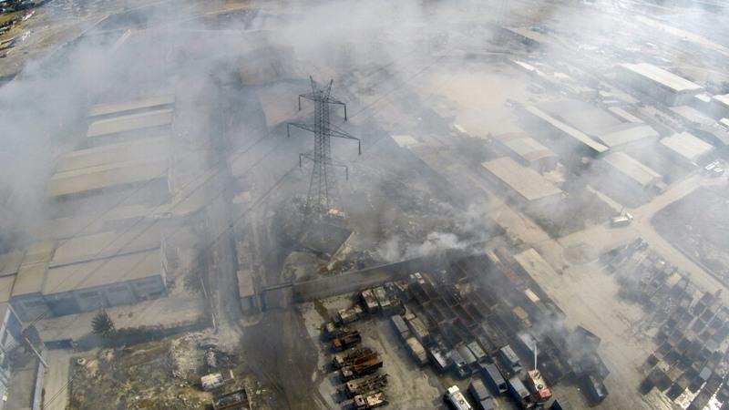 Σκηνικό Αποκάλυψης στον Ασπρόπυργο: Αεροφωτογραφίες από το φλεγόμενο εργοστάσιο ανακύκλωσης - Media
