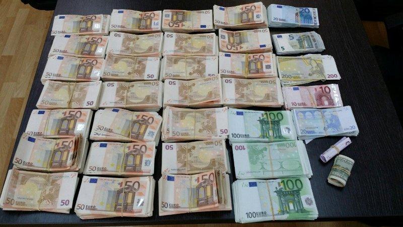 Καθάριζαν υπουργεία με εικονικά τιμολόγια και «έβγαλαν» 11,5 εκατ. ευρώ (Photos) - Media