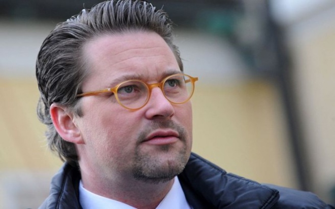 «Οι Έλληνες συμπεριφέρονται σαν "κλόουν" στις συνομιλίες», λένε οι Βαυαροί σύμμαχοι της Μέρκελ - Media