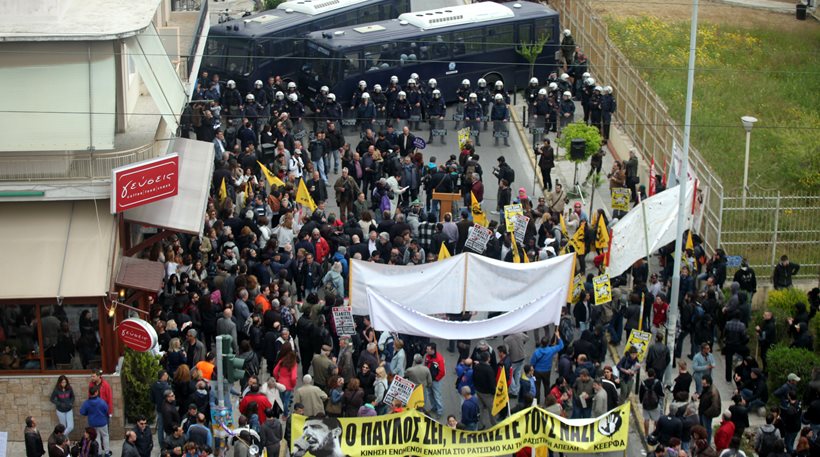 Την αποπομπή της Πολιτική Αγωγής από τη δίκη της Χρυσής Αυγής ζητά η Εισαγγελέας - Media
