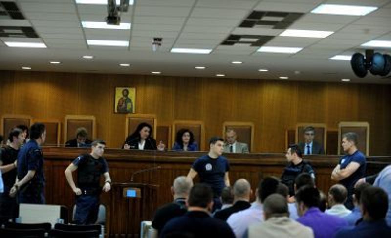 Δίκη ΧΑ: Το δικαστήριο απαιτεί την παρουσία όλων των κατηγορουμένων - Media
