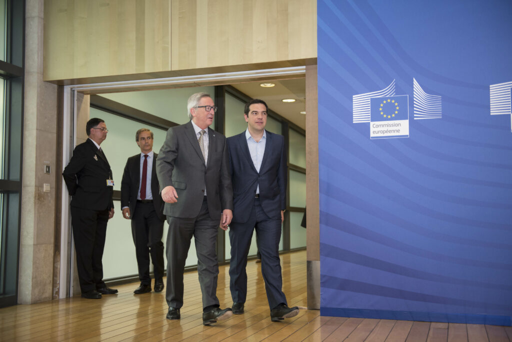 Σε δείπνο εργασίας συνεχίζονται οι συνομιλίες Τσίπρα - Γιούνκερ - Media