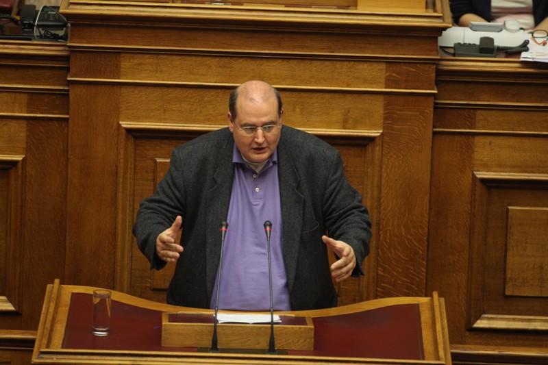 Φίλης για ΦΠΑ: Δηλαδή, πόσα μακαρόνια τρώει ο κόσμος, που βγάζουν την αύξηση 10%; - Media