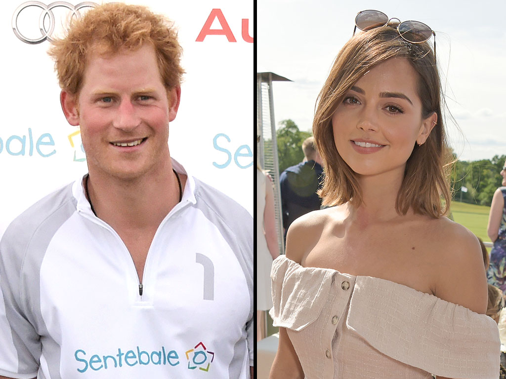 Ο πρίγκιπας Χάρι φλερτάρει με την πρωταγωνίστρια του Doctor Who (Photos) - Media