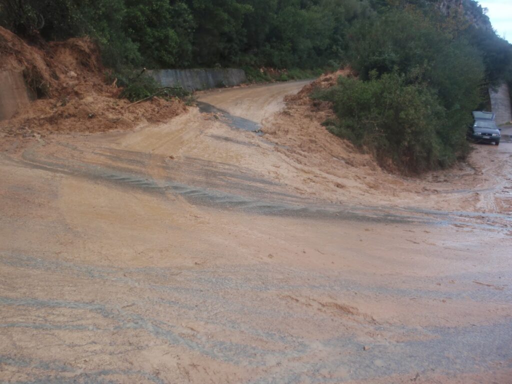 Προβλήματα στα Χανιά από την έντονη βροχόπτωση   - Media