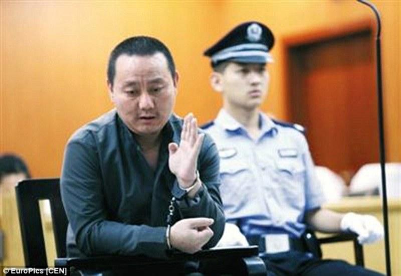 Σε δίκη ο Κινέζος… Καζανόβας με τις 16 ερωμένες (Photos) - Media