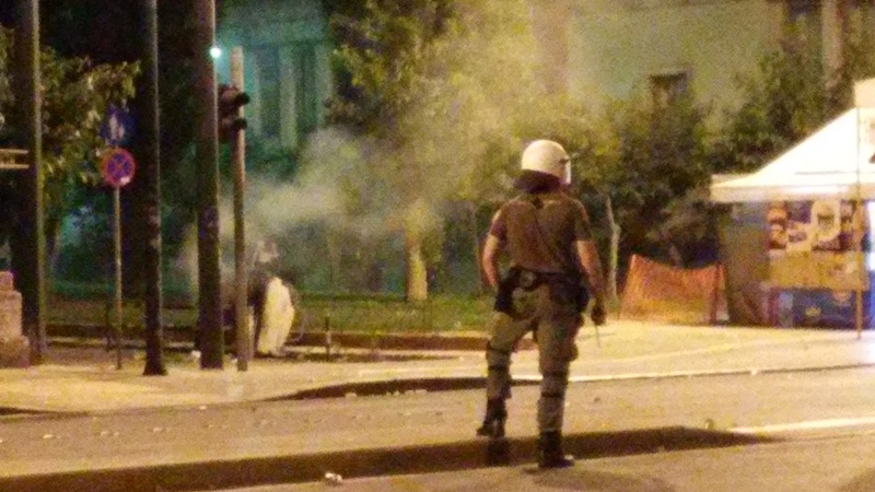 Επεισόδια με μολότωφ στο Πολυτεχνείο - Media