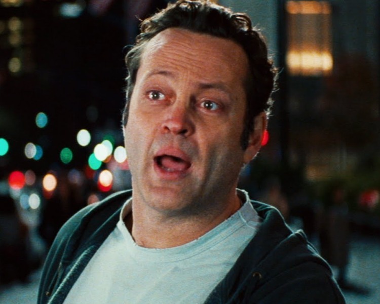 Ο Βινς Βον θέλει να επιτραπούν τα όπλα στα σχολεία (Photos) - Media