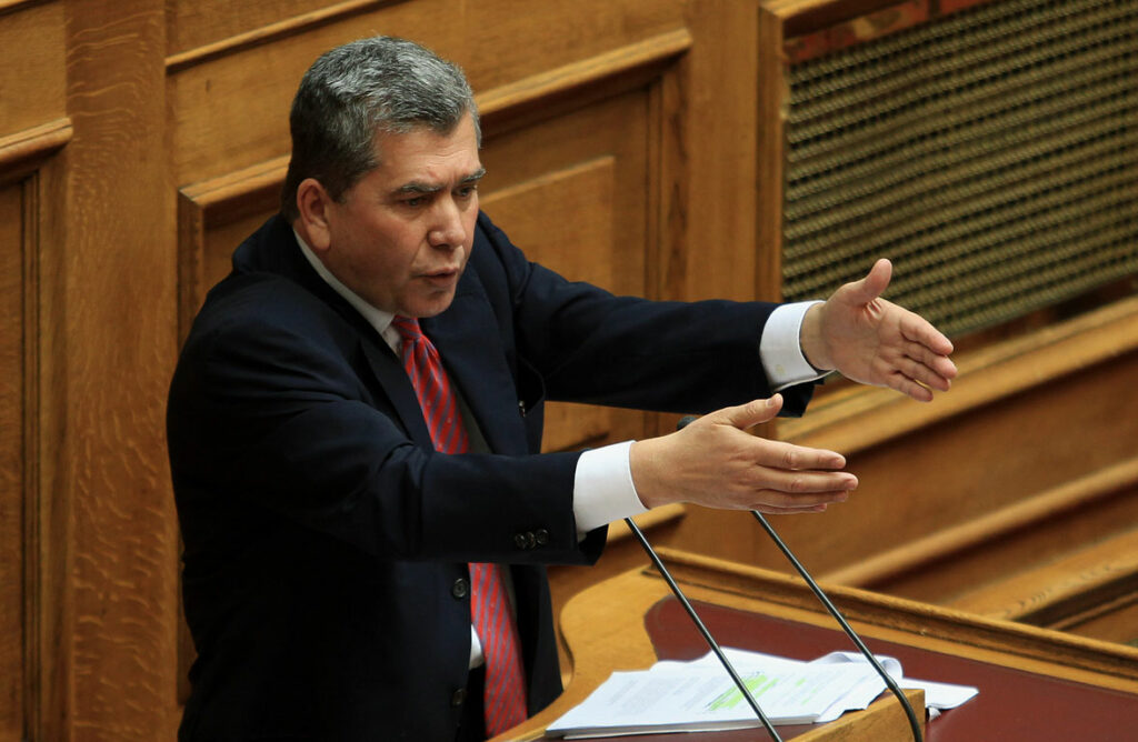 Μητρόπουλος: Απομακρυσμένο από τις προεκλογικές μας δεσμεύσεις το ελληνικό κείμενο (Video) - Media