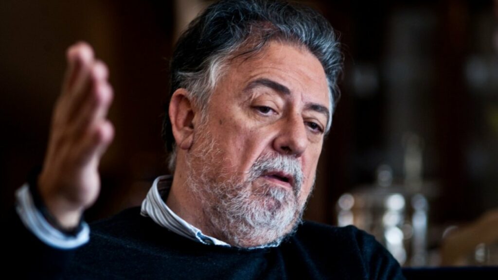 Πανούσης: Το παράδοξο είναι ότι απολογούμαι στην κυβέρνηση - Media
