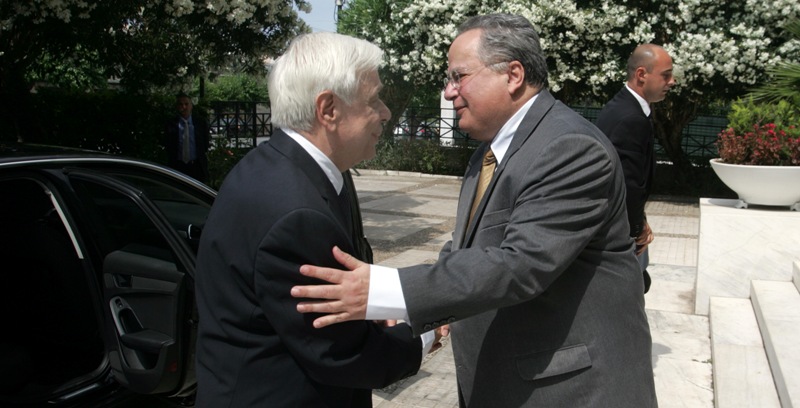 Παυλόπουλος: Θα μείνουμε στην ΕΕ, θα μείνουμε στην Ευρωζώνη - Media