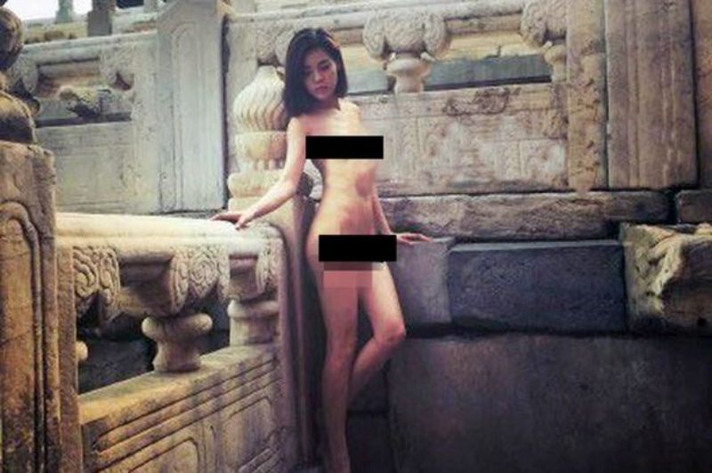 Σάλος από γυμνή φωτογράφιση μοντέλων στην Απαγορευμένη Πόλη της Κίνας (Photos) - Media